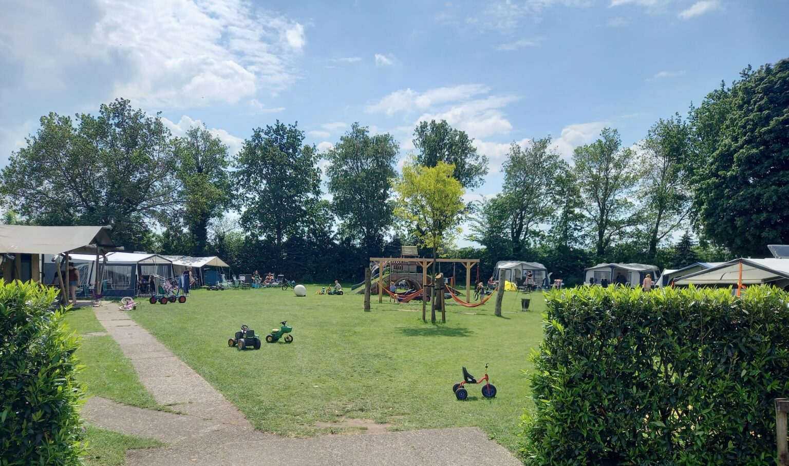 Kamperen bij Camping de Vos