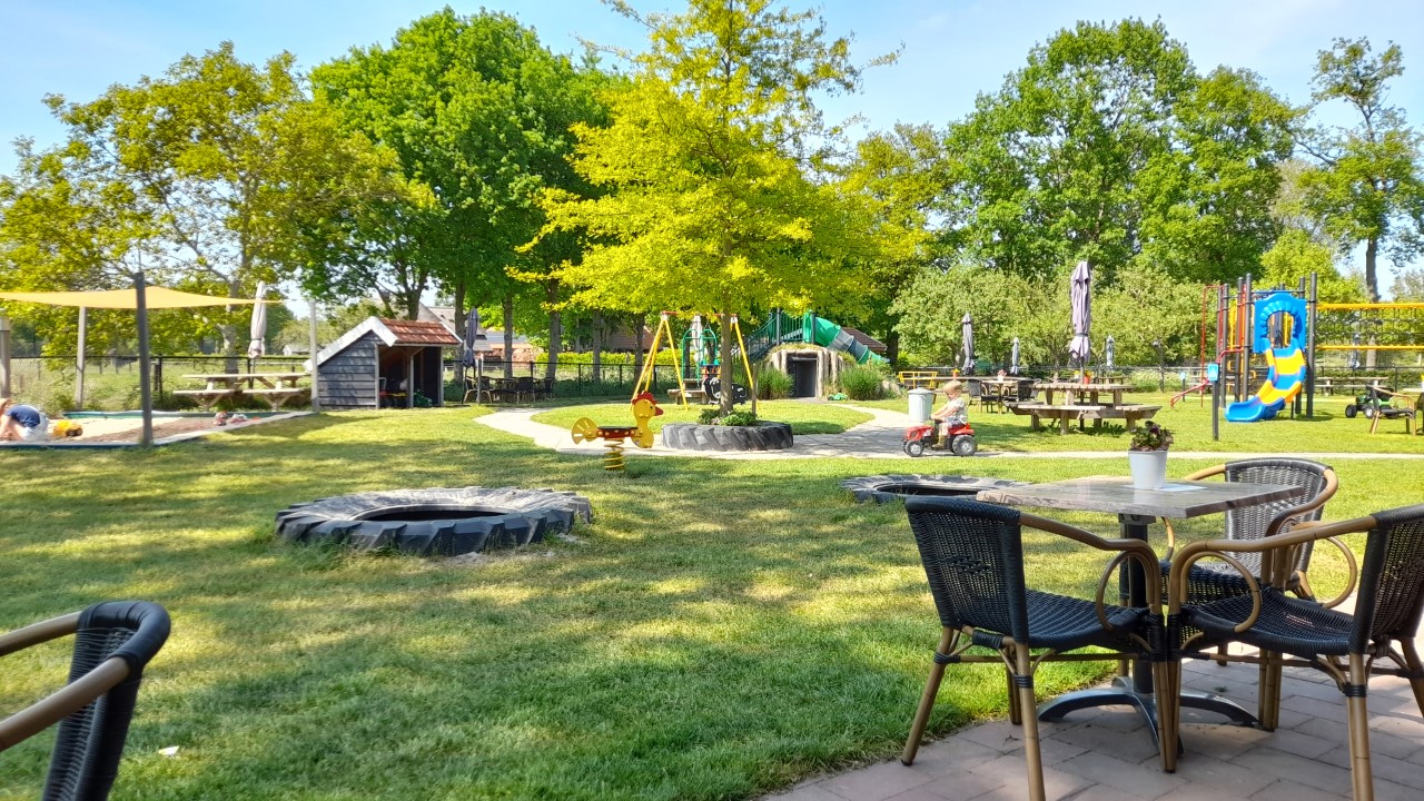 Speel- & Beleefboerderij "De Roosendaal"